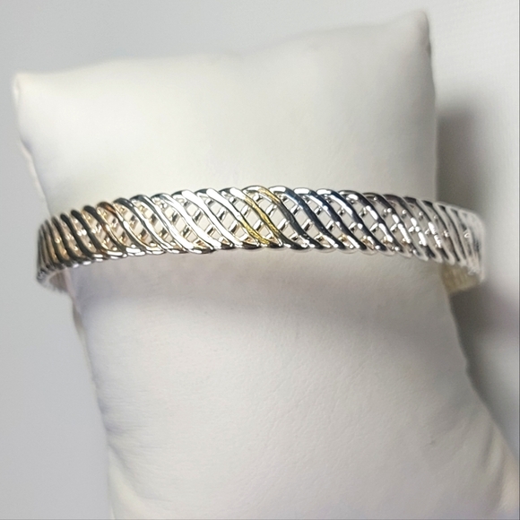 Jewelry - Silver Tone Woven Braid Small Bangle Bracelet